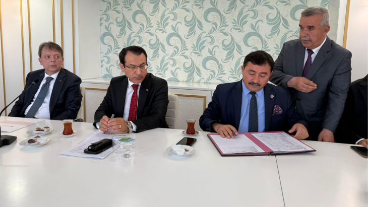 BİRLİKTE YÜRÜDÜK, BİRLİKTE BÜYÜDÜK
